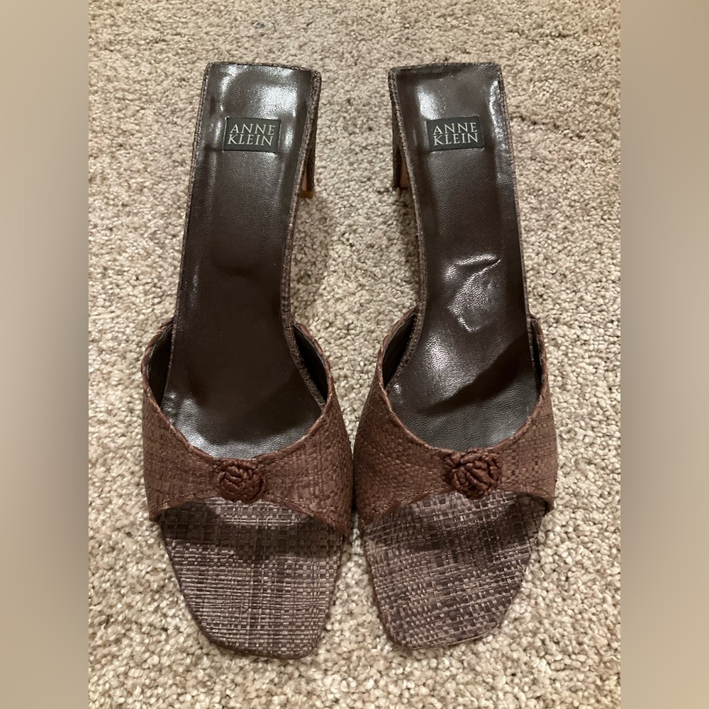 Anne Klein Cosmo Raffia Sandal Size 10M - Picture 2 of 8